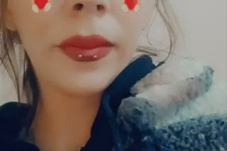 hello looking for older men no... - Image 4