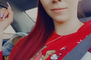 hello looking for older men no games - Image 11