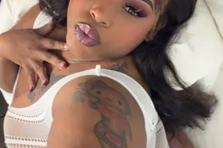 OUTCALLS / CAR DATES ONLY 🫣 SEXY IS AN UNDERSTATEMENT 😰😍 Gorgeous and THICK 😙🍑 Upscale! Classy and Nasty 😋💦 - Image 4