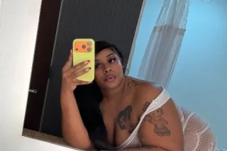 OUTCALLS / CAR DATES ONLY 🫣 SEXY IS AN UNDERSTATEMENT 😰😍 Gorgeous and THICK 😙🍑 Upscale! Classy and Nasty 😋💦 - Image 1