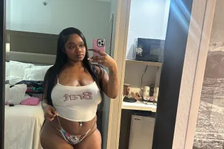 Your Favorite Girl 💦 FACETIME SHOWS 📲 Curvy 🌶 Creamy Wet 💦 Ready To Play ALWAYS 😘 - Image 1
