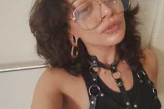 exotic venezuelan/european juicy booty&kitty ready. enjoy my sexy vibe baby. - Image 8